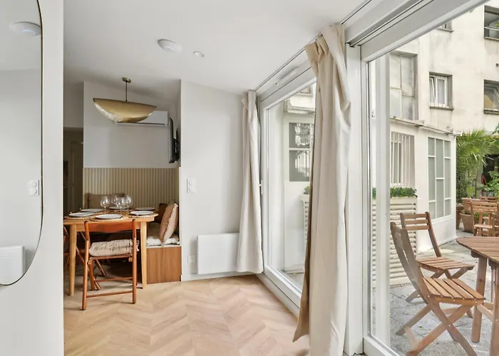 Lavie Maison Terrace And Ac Apartment Paris
